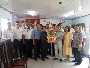 Tải ứng dụng VV88 chăm lo Tết Nguyên đán Giáp Thìn năm 2024  cho đoàn viên công đoàn, người VV88 casino nhà cái uy tín tại Việt Nam