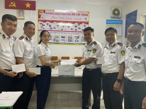 Tổ Công đoàn Đại diện VV88vip link truy cập ĐTNĐ số 7 tổ chức quyên góp ủng hộ đồng bào bị thiệt hại do bão số 3 (bão Yagi)