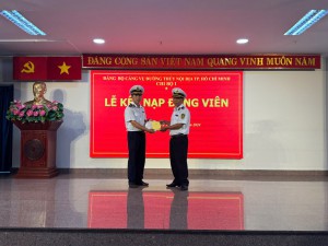 Chi bộ 1 tổ chức chương trình về nguồn, kết hợp tổ chức Lễ kết nạp VV88bet truy cập ngay tại Bảo tàng Hồ Chí Minh – Chi nhánh Thành phố Hồ Chí Minh
