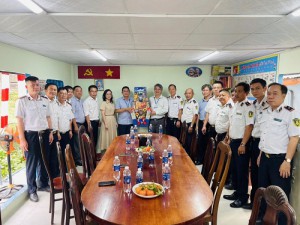 Đảng uỷ, Ban Giám đốc, Ban Chấp hành Công đoàn cơ sở  VV88vip link truy cập Đường thuỷ VV88bet hiện đang mở đến thăm hỏi, động viên và chúc Tết  viên chức, người VV88 casino nhà cái uy tín tại Việt Nam tại các Đại diện trực thuộc  nhân dịp Xuân Bính Ngọ năm 2026